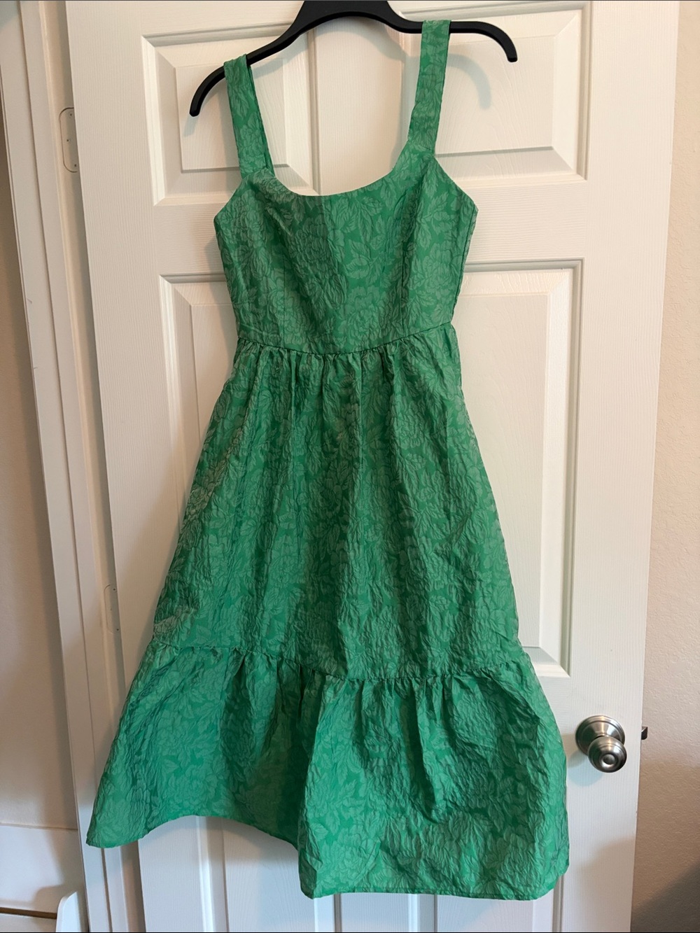 NWT Lulus green Floral Textured dress